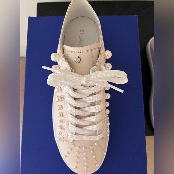 New Stuart Weitzman Goldie
Convertible Sneaker size 9 B - Picture 5 of 13